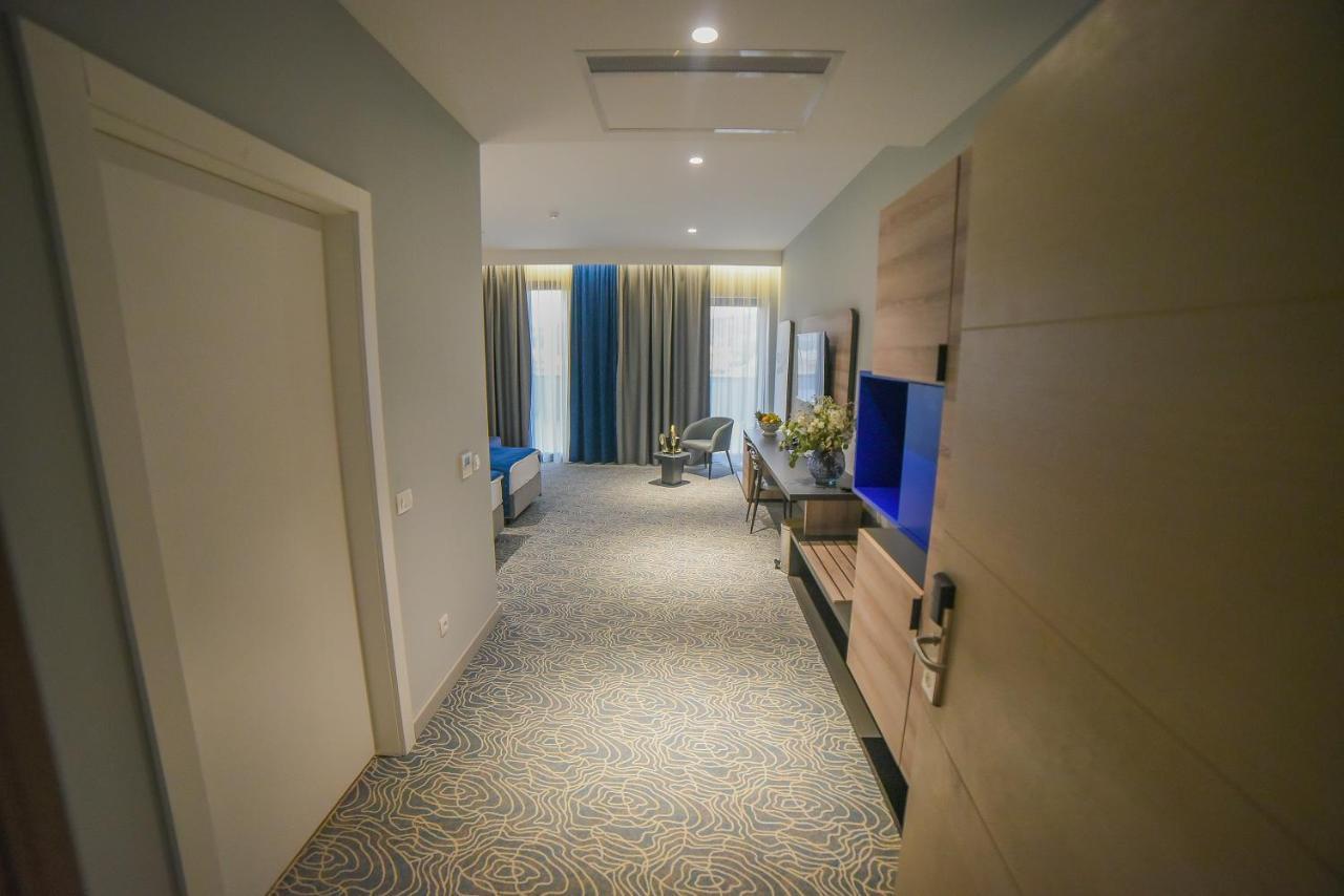Hotel President Чаплина Экстерьер фото