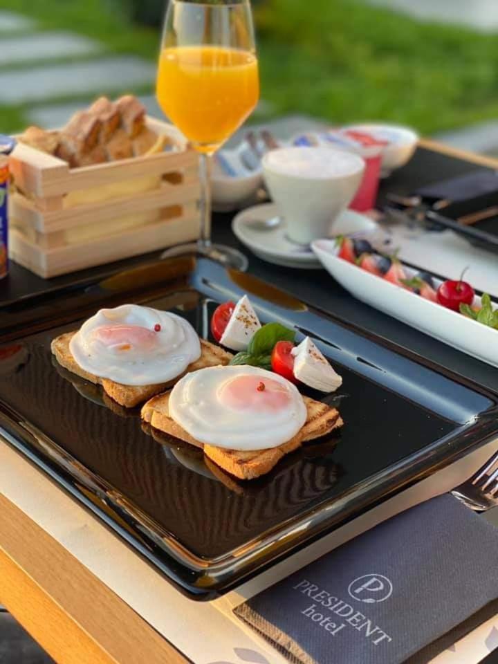 Hotel President Чаплина Экстерьер фото